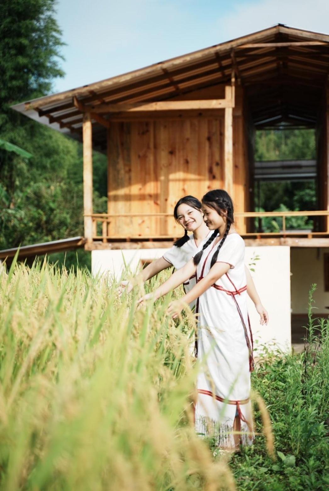 Por Joi ,Por Dee House Hostel Chiang Mai Exterior photo